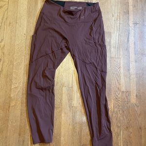 Arc’teryx oriel leggings- maroon